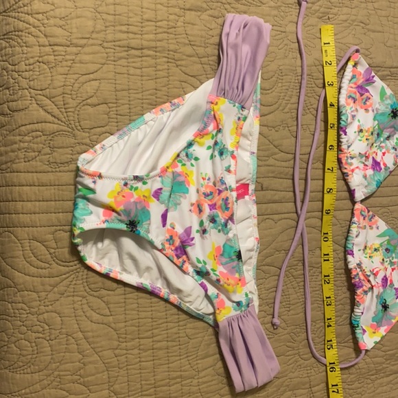 Swim suit - Picture 4 of 6